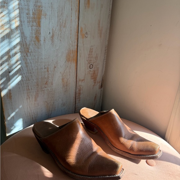 Cobra Rock Leather Mules for Women - Picture 2 of 5